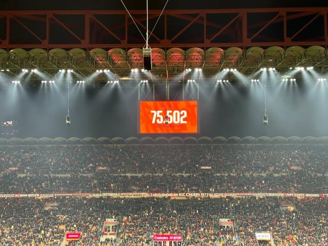 大神28-【现场】催眠大战米兰主动缴械，圣西罗万人嘘丰塞卡